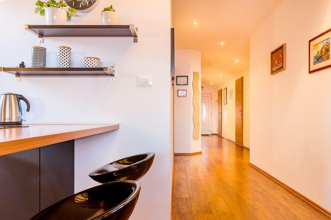 Apartment Lena Rijeka Exterior photo
